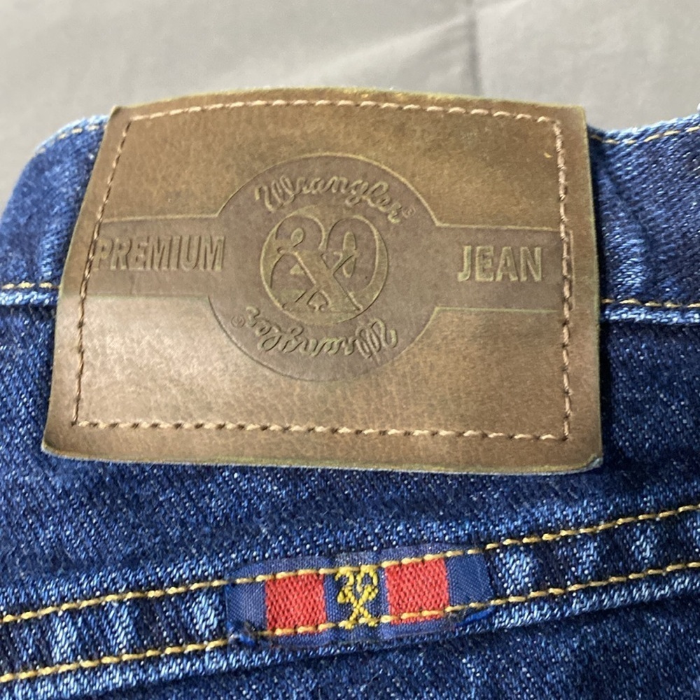 Wrangler 20X jeans. Size 9/10x30 - Picture 2 of 6